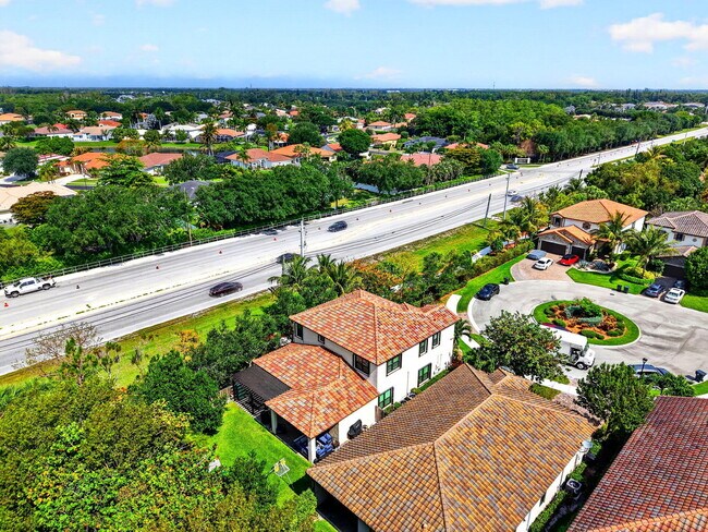 Building Photo - 9062 Gulf Cove Dr