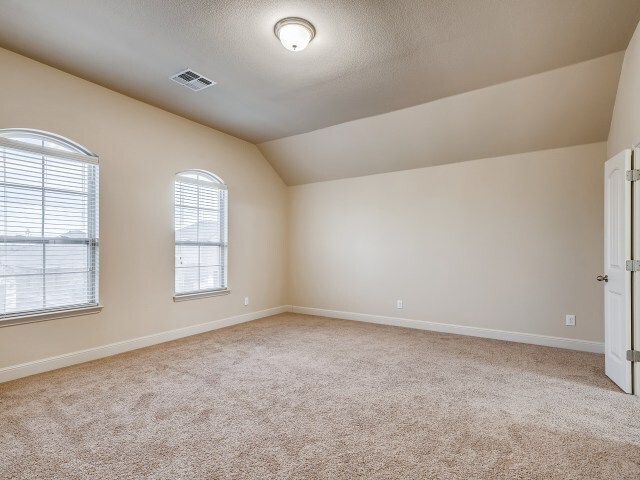 Building Photo - 12619 Quarter J