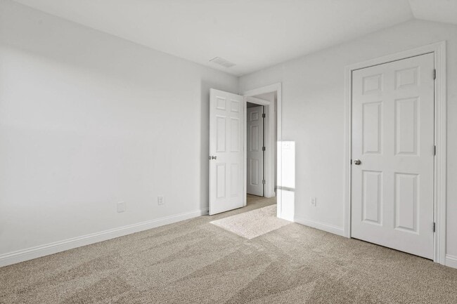 Building Photo - 929 Camden Ct