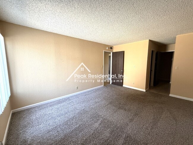 Building Photo - 8907 Rancho Grande Ct