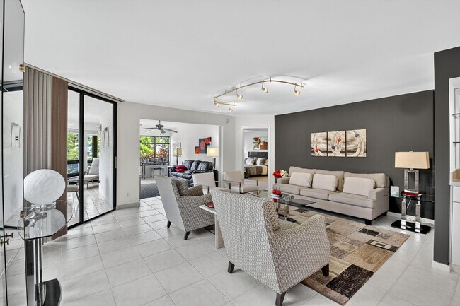 Building Photo - 15718 Loch Maree Ln