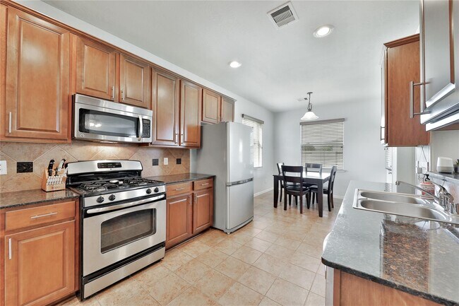 Building Photo - 3626 Knights Hollow Ct