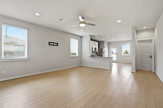 Building Photo - 2803 Chancery Summit Ct