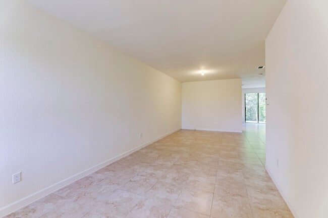 Building Photo - 4022 Devenshire Ct