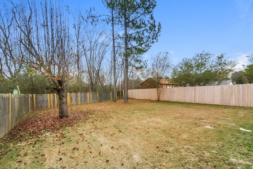 Building Photo - 1124 Dove Hollow Cir E