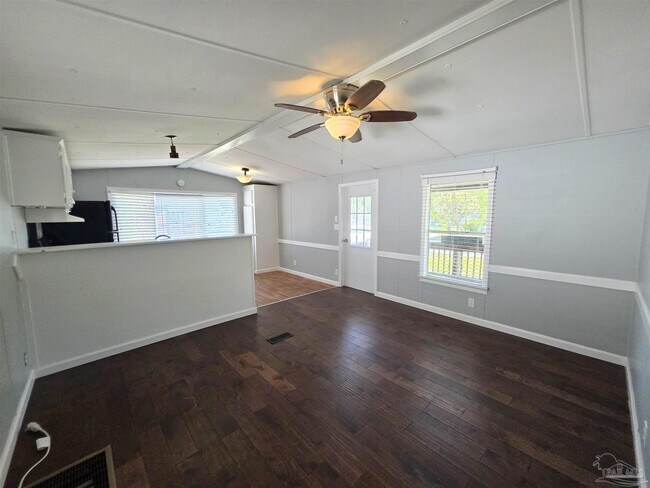 Building Photo - 8527 San Juan Calzada