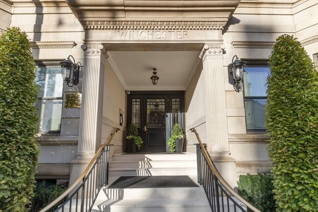 Building Photo - 5 Winchester St