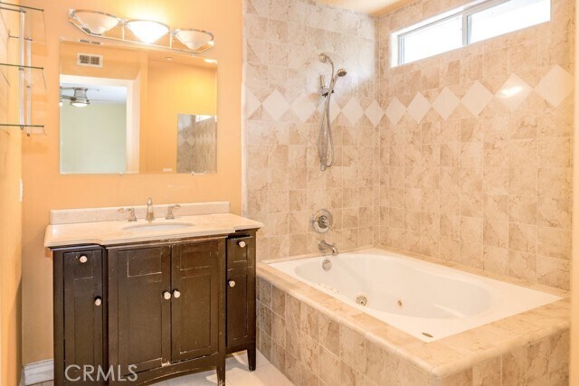 Building Photo - 12200 Crest Ave