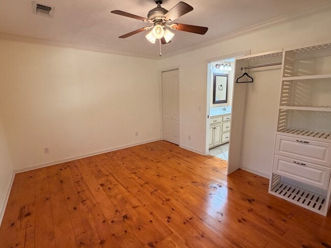 Building Photo - 505 Waterway Dr