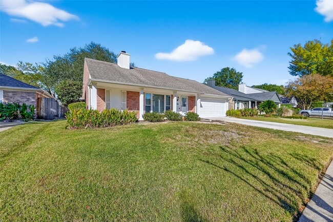 Building Photo - 21234 Park Willow Dr