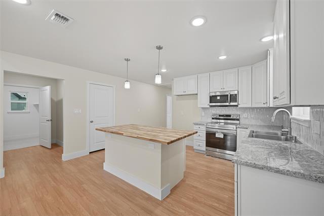 Building Photo - 825 W Walker St