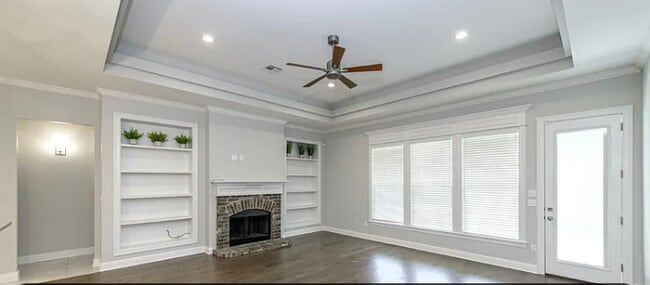 Building Photo - 103 Riverbrooke Dr