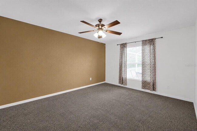 Building Photo - 204 Gleneagles Dr