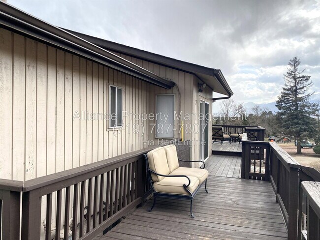 Building Photo - 2168 Wildwood Dr