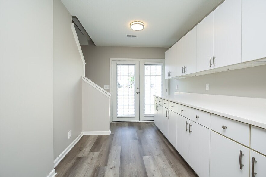 Building Photo - 5053 Cornelius Dr