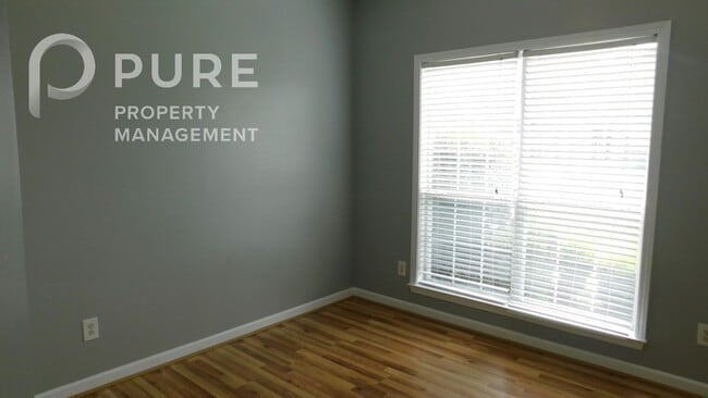 Building Photo - 632 Forest Lakes Dr