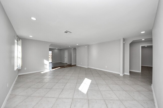 Building Photo - 3504 Wheatfield Ct