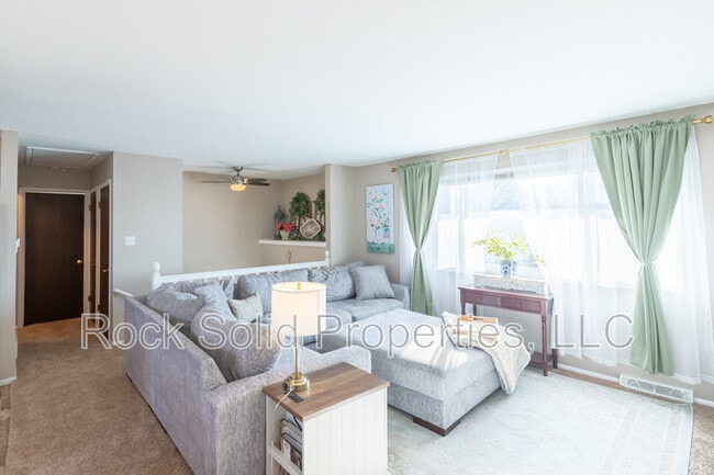 Building Photo - 1308 Green Acres Ct