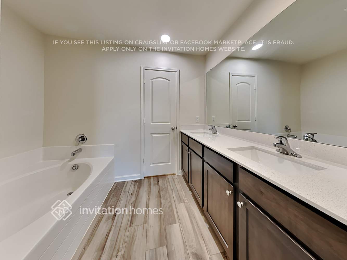 Building Photo - 135 Magnolia Dr