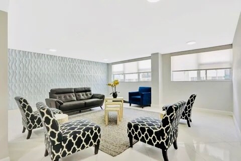 Lobby - 1239 Hillsboro Mile