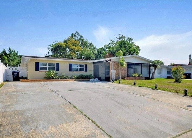 Primary Photo - 757 Evangeline Ave