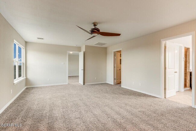 Building Photo - 123 Ruth Trl