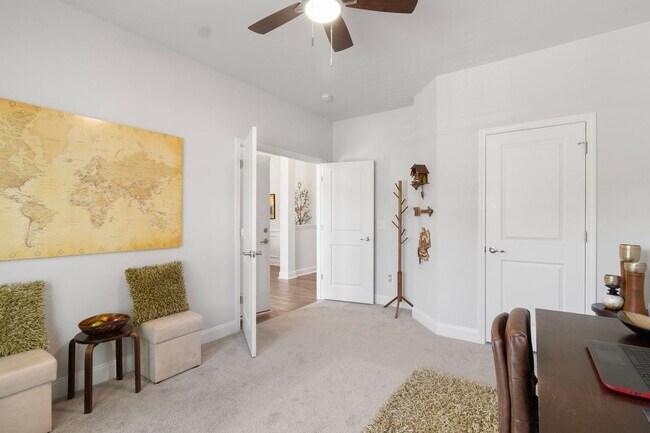 Building Photo - Beautiful 3 Bedroom 2 Bath Ranch