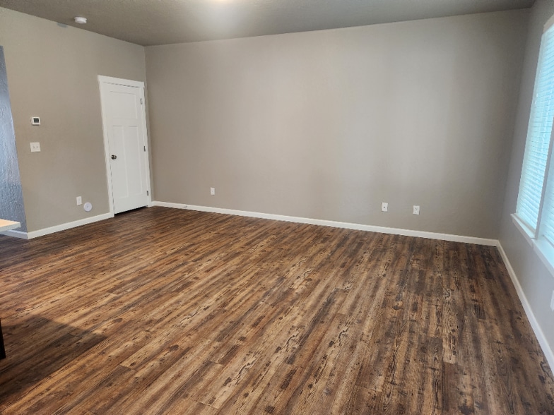 Building Photo - 4313 N Centennial Ln