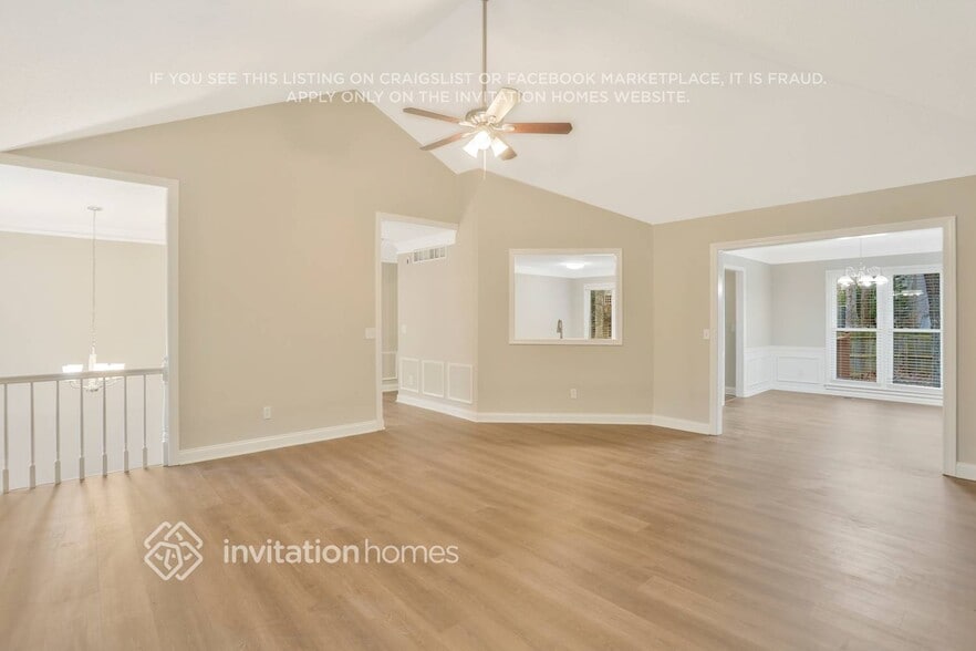 Building Photo - 307 Clubhouse Ct NW
