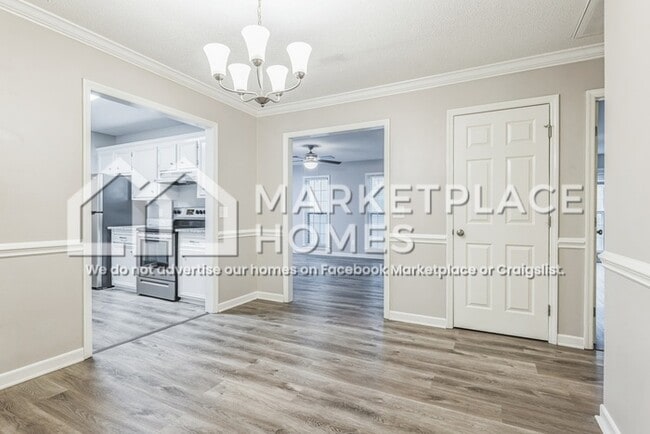 Building Photo - 212 Kemsing Rd