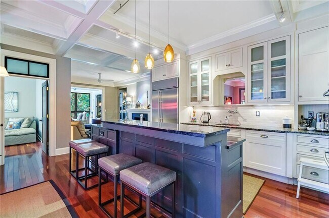 Building Photo - 868 Rosedale Rd NE