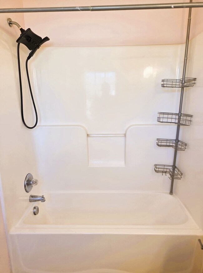 Building Photo - Ashley Village Townhome with all new LPV flooring and paint.