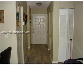 Building Photo - 124 S Laurel Dr