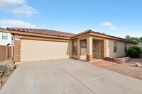 Building Photo - 3 bed 2 bath home in the Arizona Impressions subdivision - Cross streets: Cooper & SE Pecos