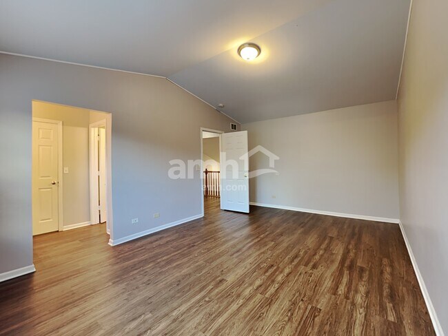 Building Photo - 1186 Blackburn Dr