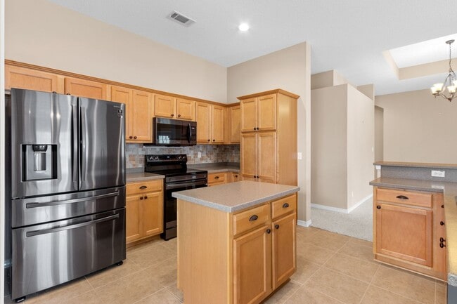 Building Photo - Spacious 4-Bedroom Home – Tanglewood!