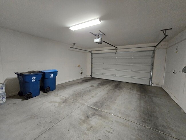 Building Photo - Corner Lot in Southwest Las Vegas