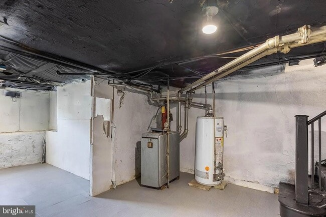 Building Photo - 6519 Dorel St