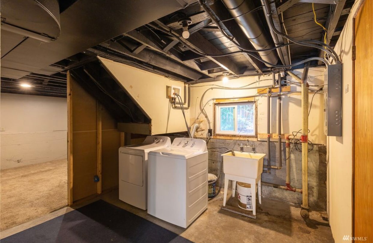 Building Photo - 1111 N 76th St