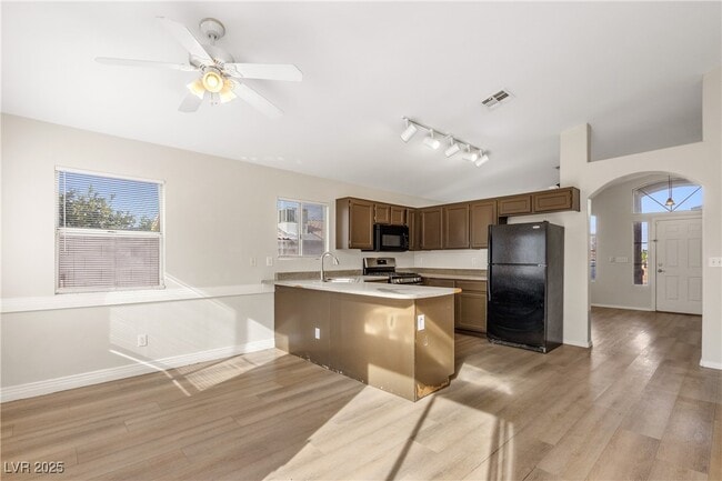 Building Photo - 917 Blue Arroyo Dr