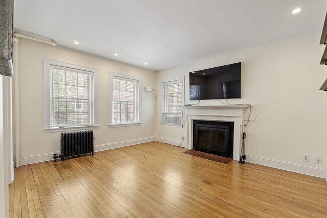 Building Photo - 21 Chauncy St
