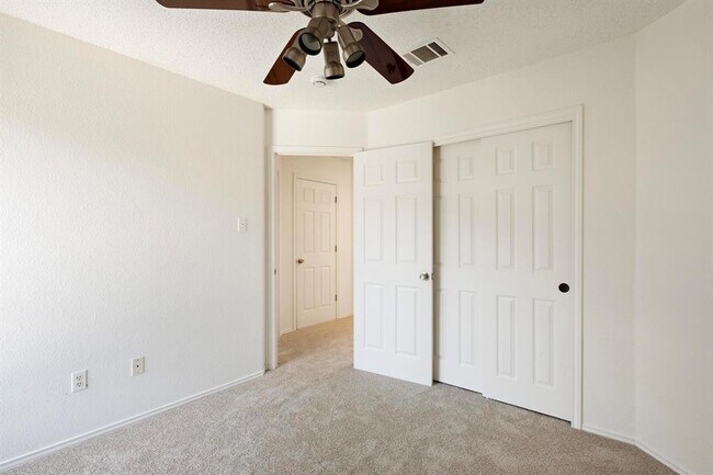 Building Photo - 1201 Marigold Way