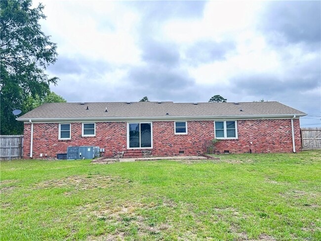 Building Photo - 606 Welsh Pl