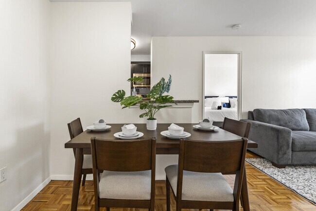 Building Photo - 175 Freeman St