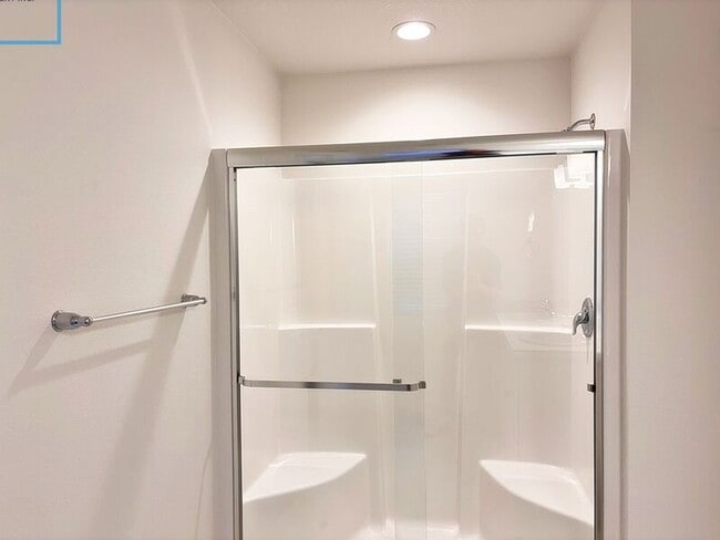 Building Photo - 2442 Brackenfern Rd