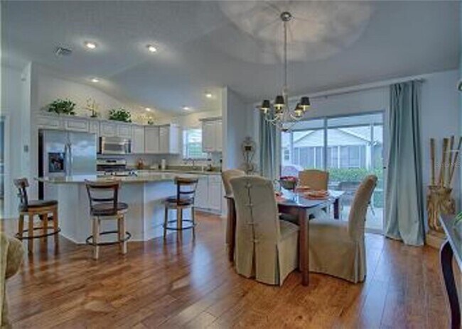 Building Photo - 780 Turbeville Terrace
