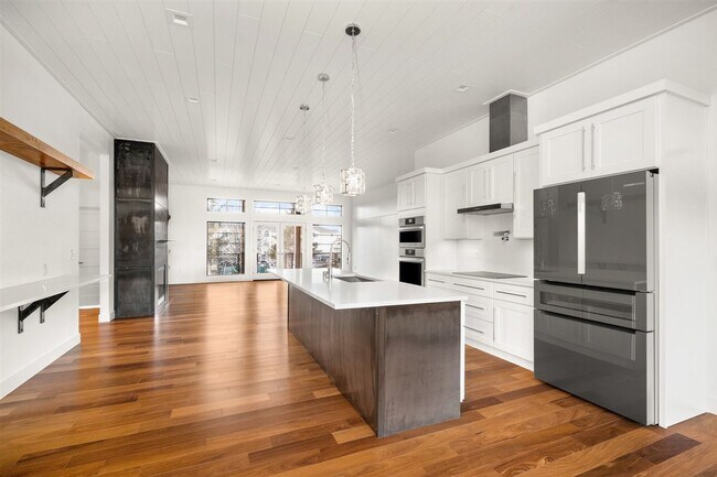 Building Photo - Modern Newly Built 4 Bed, 3 Bath Home!