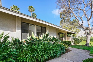 Building Photo - 3857 Camino Lindo