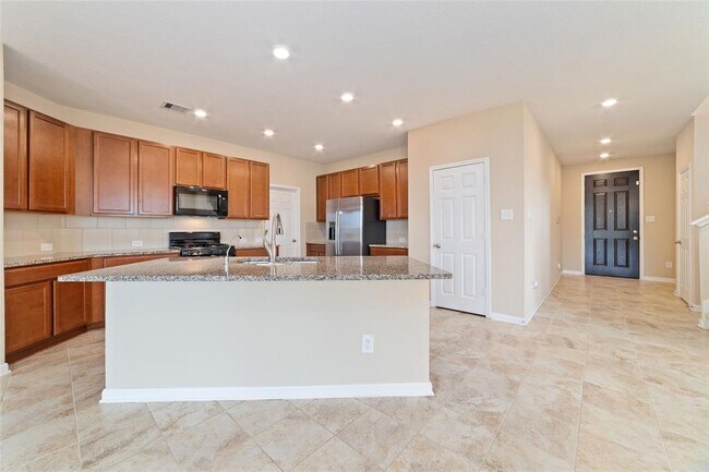 Building Photo - 14735 Cypress Creek Landing