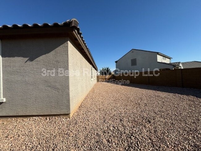 Building Photo - 20167 W Buchanan St